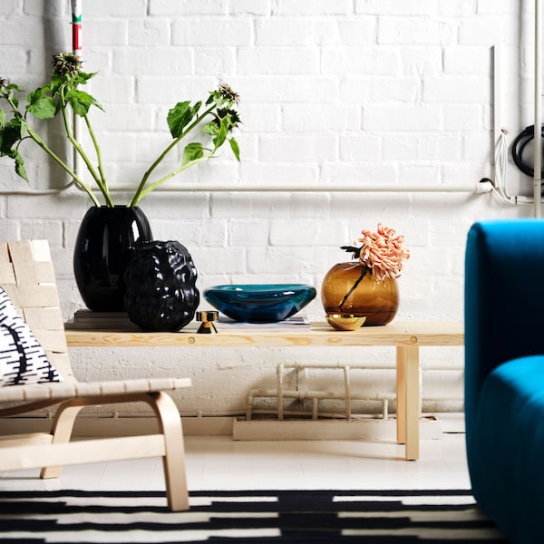 An Alhamn dark turquoise STOCKHOLM 2025 2-seat sofa in the living room